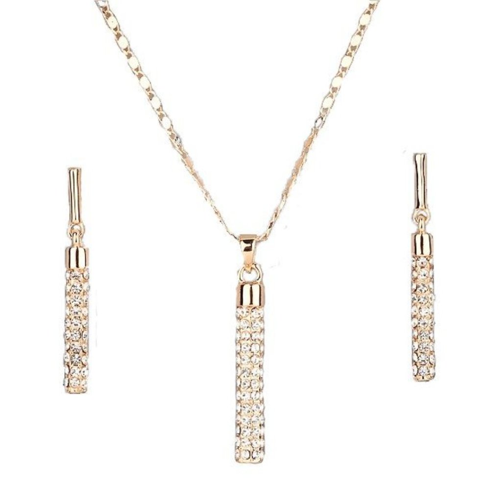 MOTHERS DAY PRESALE

BRAND NEW. Stellux Austrian crystal earring and necklace
